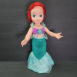 Disney 2002 Ariel Little Mermaid 15" Doll With Outfit.